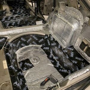 Tapis d'Insonorisation Autocollant en Butyle Premium ABM Xtreme en Rouleaux - 1.5mm, 1m2 mata wygłuszająca,mata butylowa,mata wyciszająca,izolacja akustyczna mata-wygluszajaca-butylowa-samoprzylepna-abm-w-arkuszach-abm-1