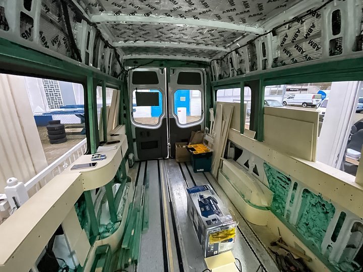 Tapis d'Insonorisation Autocollant en Butyle Premium ABM Xtreme en Rouleaux - 1.5mm, 1m2 mata wygłuszająca,mata butylowa,mata wyciszająca,izolacja akustyczna mata--abm-2 Tapis d'Insonorisation Autocollant en Butyle Premium ABM Xtreme en Rouleaux - 1.5mm, 1m2 mata wygłuszająca,mata butylowa,mata wyciszająca,izolacja akustyczna mata--abm-2