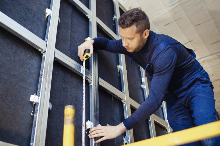 Mousse d'insonorisation avec feuille d'aluminium ABM - 19mm, 0.5m2 pianka kauczukowa,pianka wyciszająca,pianka wygłuszająca,pianka kauczukowa izolacyjna montaz-maty-kauczukowej-abm