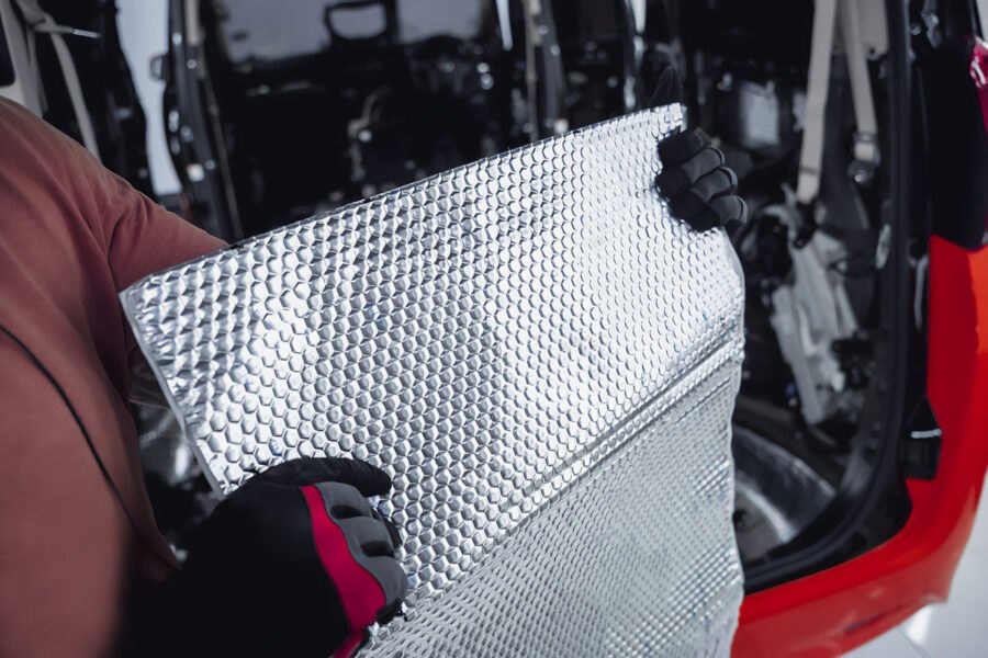 Jak działają maty butylowe w wygłuszeniu dźwięku i zmniejszeniu wibracji? Conseils ABM Insulation